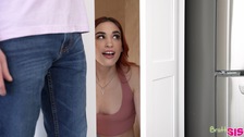 hide_and_seek_with_my_stepsister_7.jpg